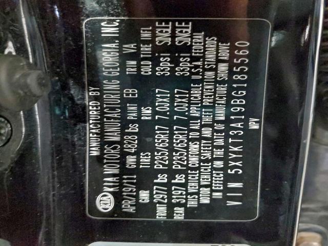 Kia Sorento Base Image 12