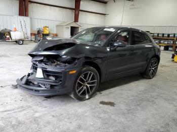  Salvage Porsche Macan Base