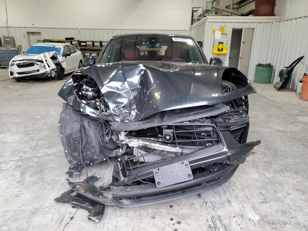 Porsche Macan Base Base Image 2