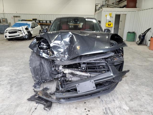 Porsche Macan Base Base Image 2