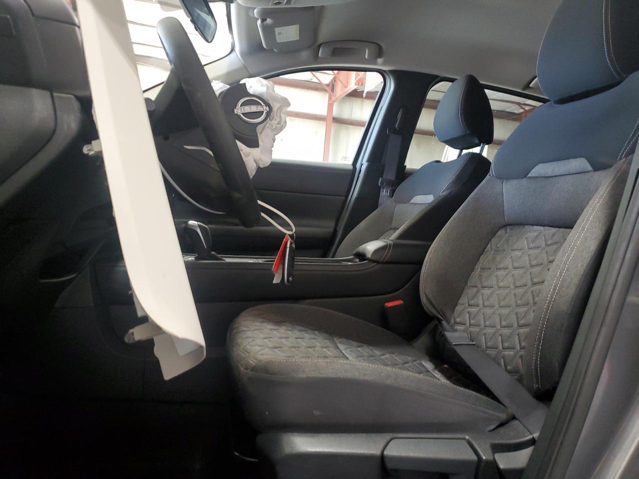 Nissan Kicks Sv Image 11