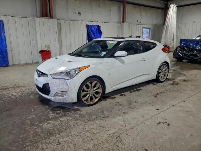  Salvage Hyundai VELOSTER