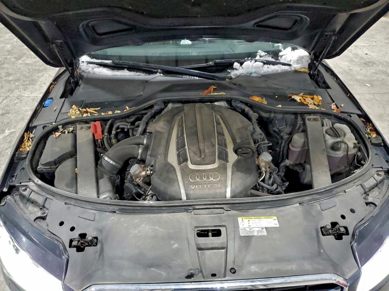 Audi A8 L Quattro Image 9