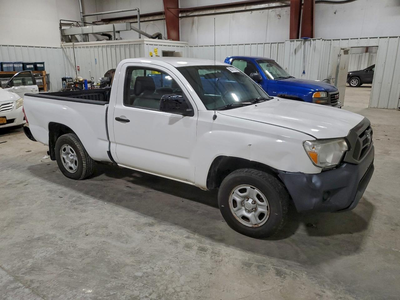 Toyota Tacoma Image 6