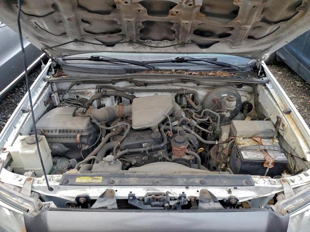 Toyota Tacoma Image 5