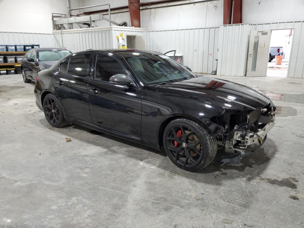 Alfa Romeo Giulia Image 10