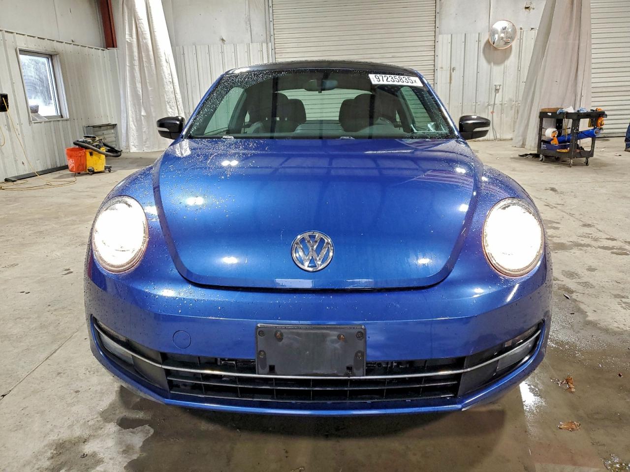 Volkswagen Beetle Turbo Image 11