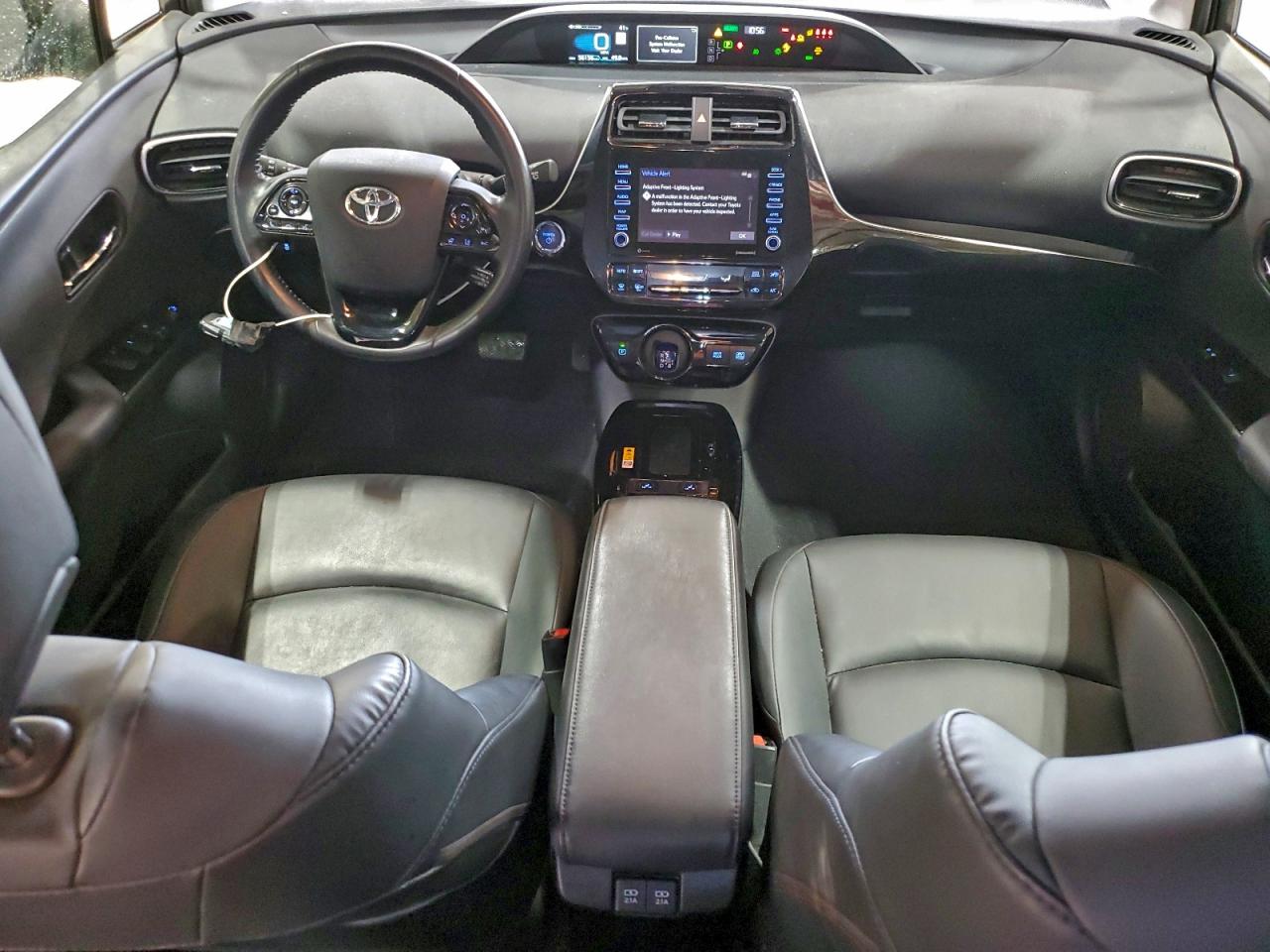Toyota Prius Le Image 11