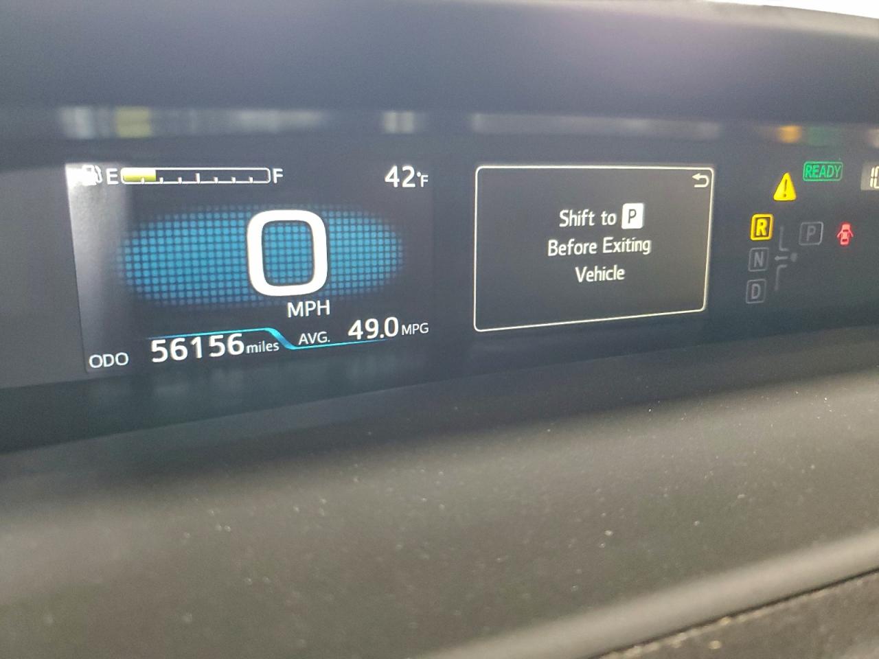 Toyota Prius Le Image 10