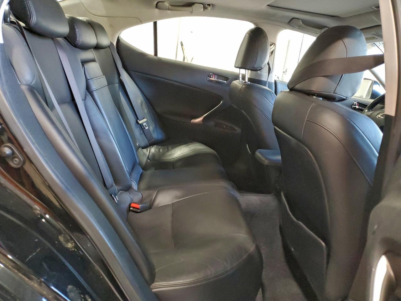 Lexus Is 250 Image 6