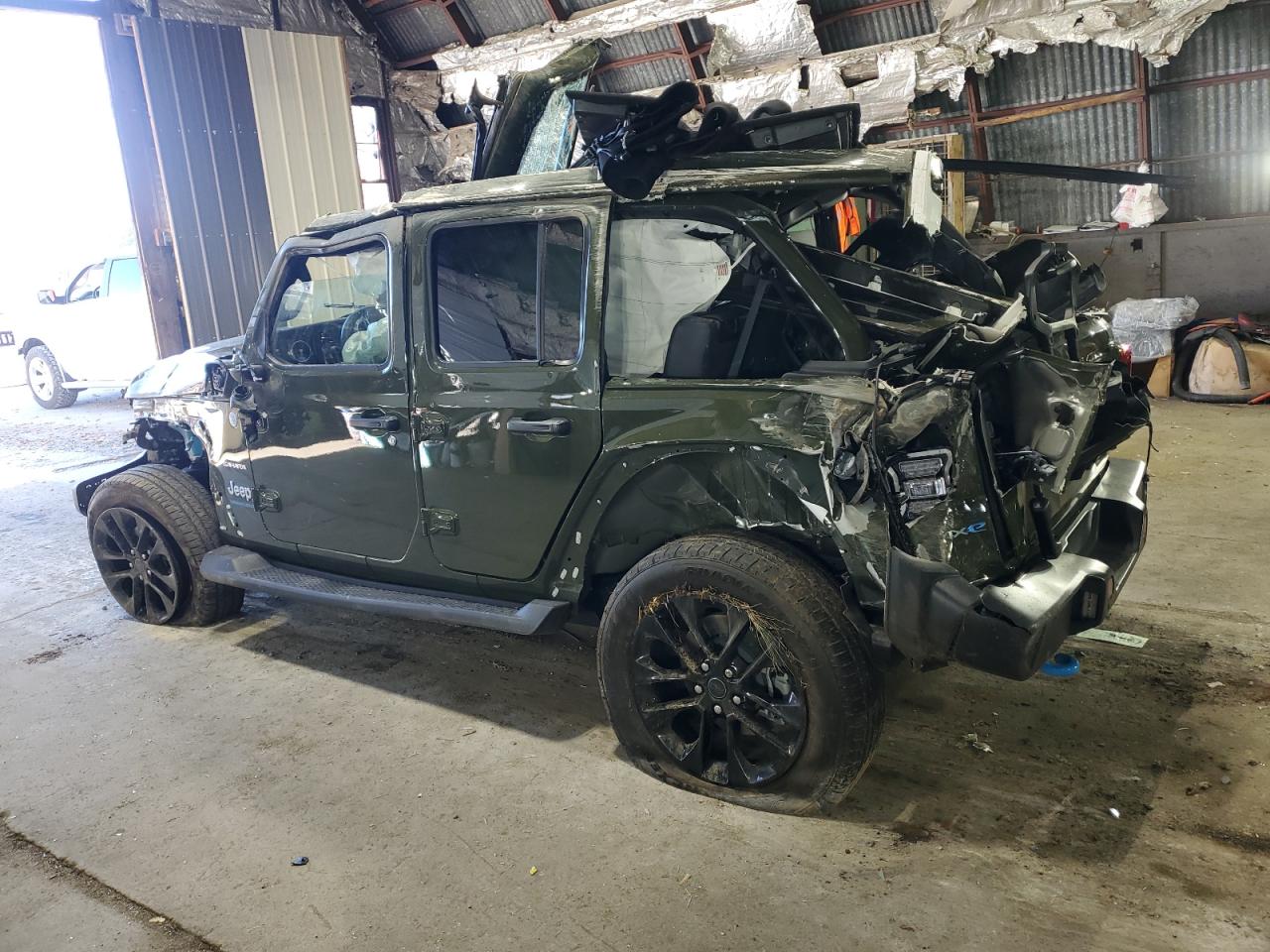 Jeep Wrangler Sahara 4xe Image 3