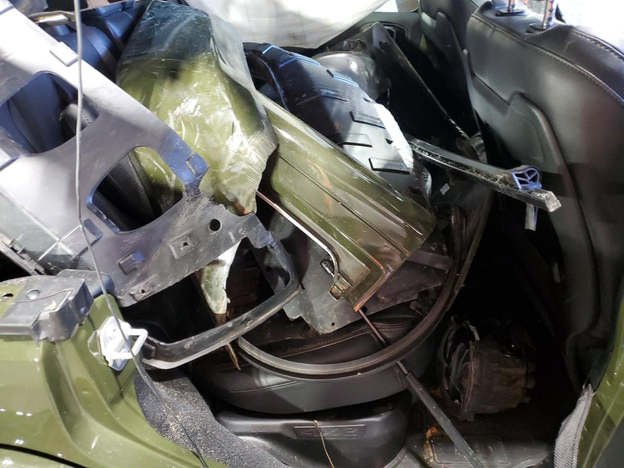 Jeep Wrangler Sahara 4xe Image 9