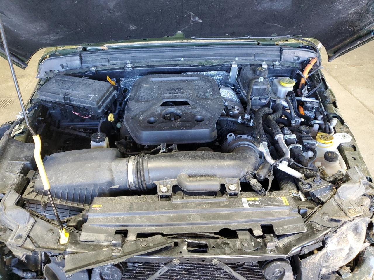 Jeep Wrangler Sahara 4xe Image 12