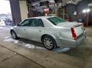 Cadillac DTS Image 8