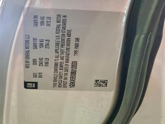 Cadillac DTS Image 4