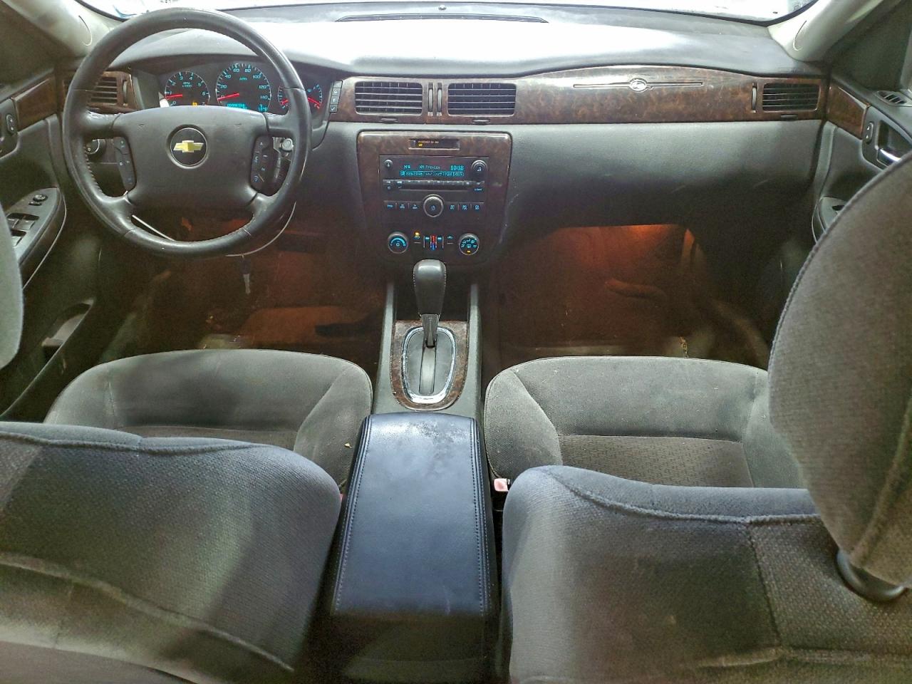 Chevrolet Impala Lt Image 11