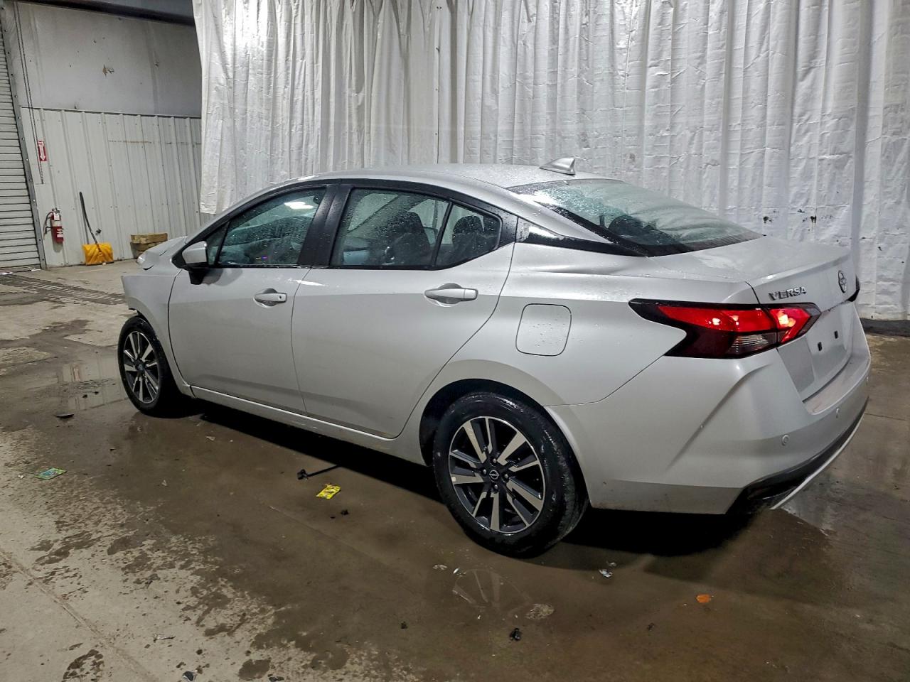 Nissan Versa Sv Image 3