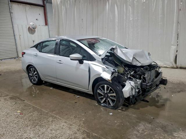 Nissan Versa Sv Image 13