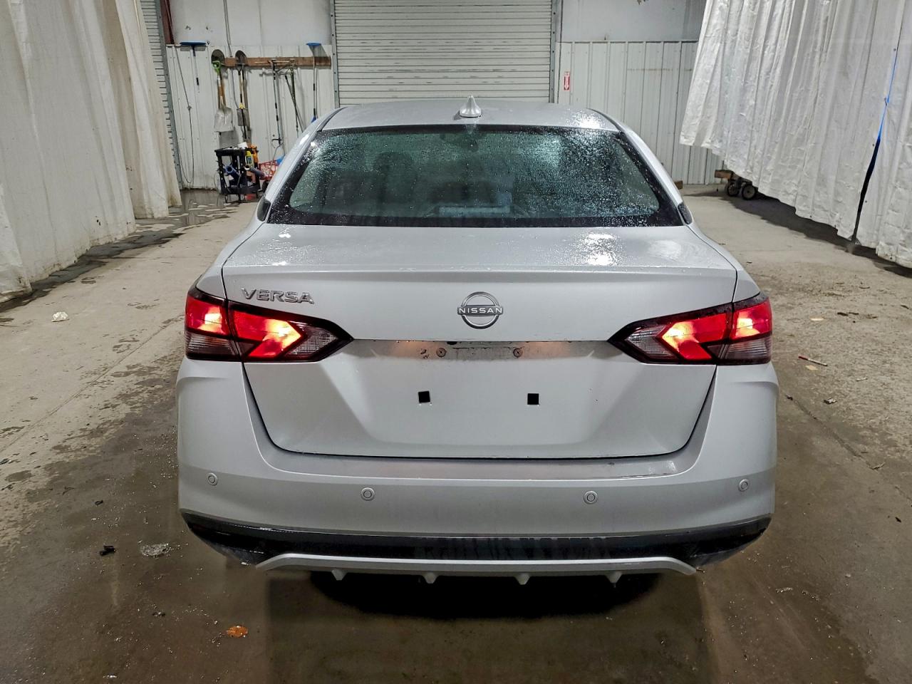 Nissan Versa Sv Image 2