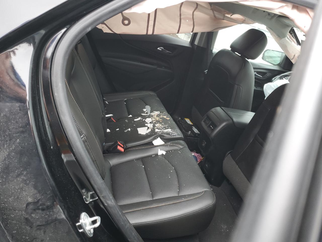 Chevrolet Equinox Premier Image 6