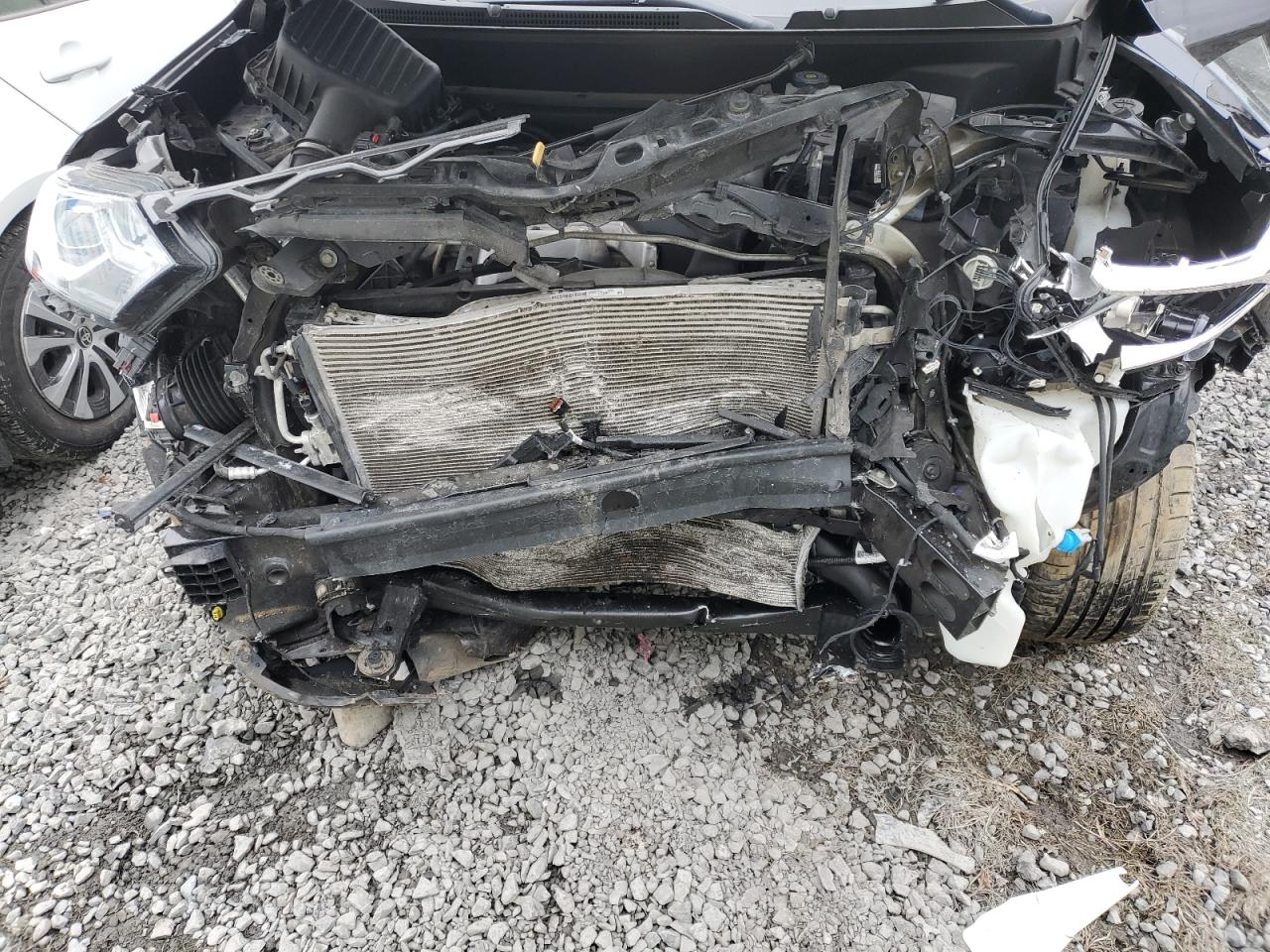 Chevrolet Equinox Premier Image 9