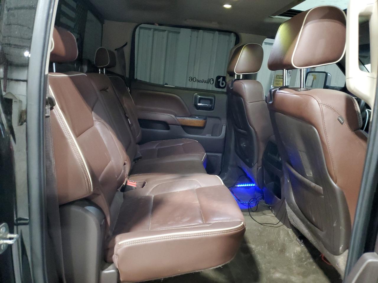 Chevrolet Silverado K1500 High Country Image 6