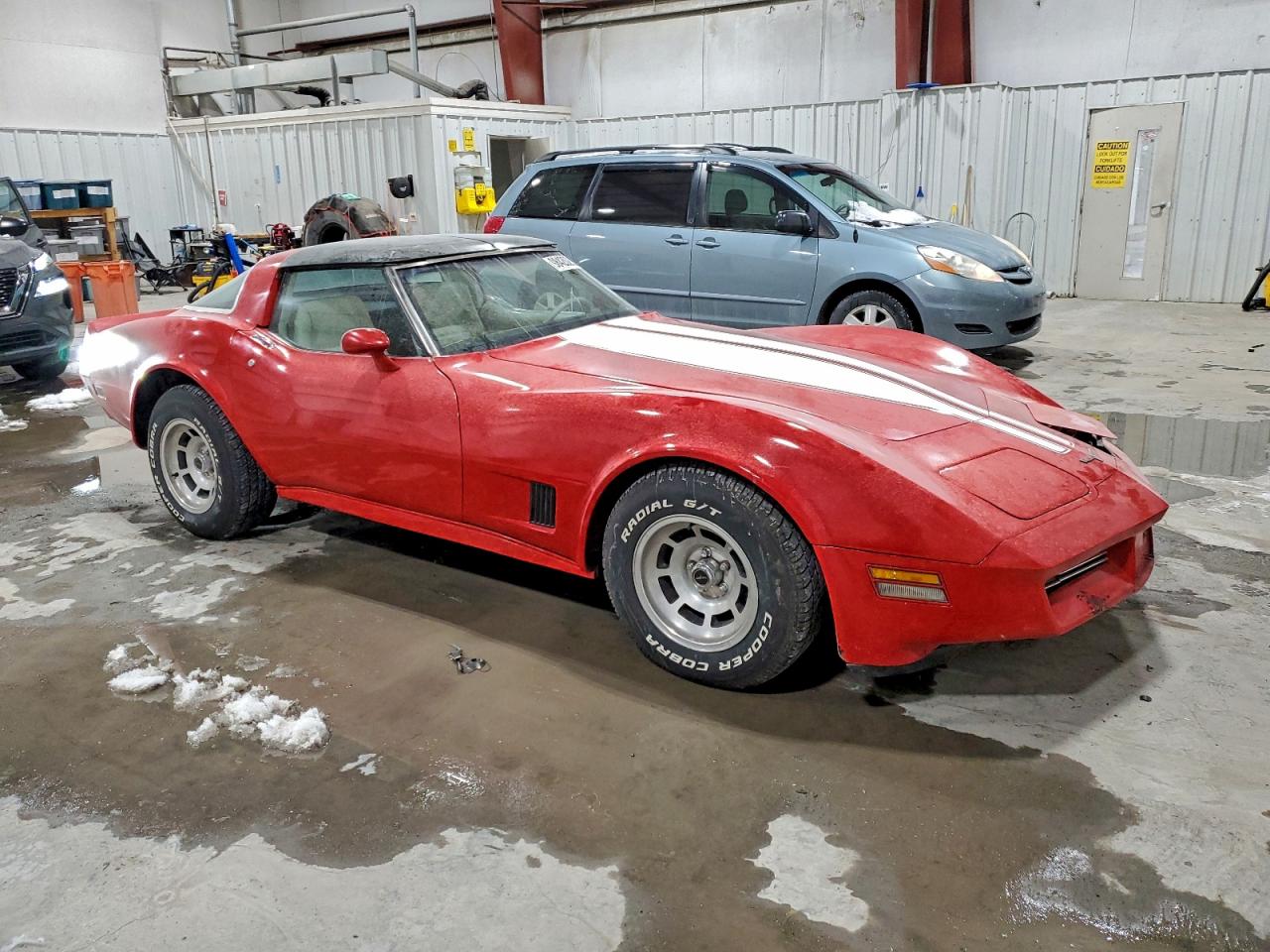 Chevrolet Corvette Image 2