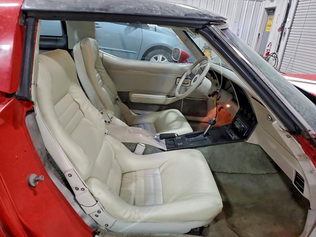 Chevrolet Corvette Image 5