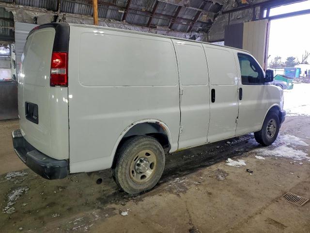 Chevrolet Express Image 12