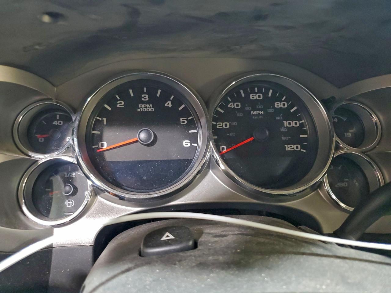 Chevrolet Silverado K2500 Heavy Duty Lt Image 6