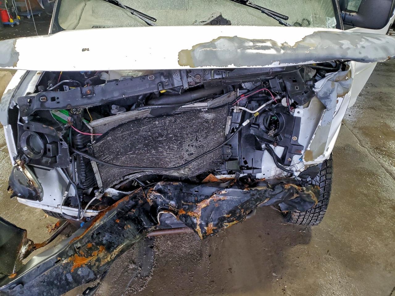 Chevrolet Express Image 5