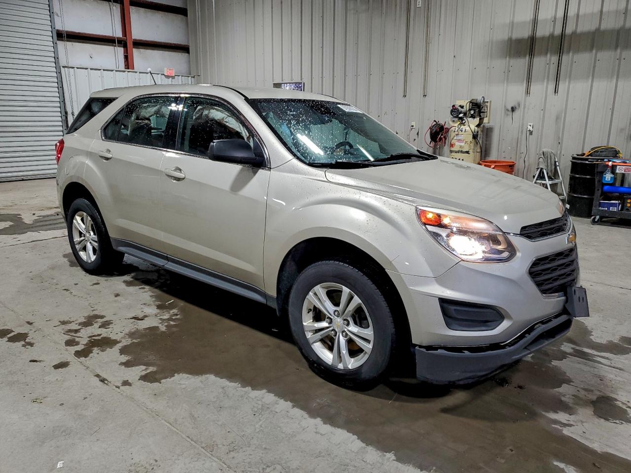 Chevrolet Equinox Ls Image 12