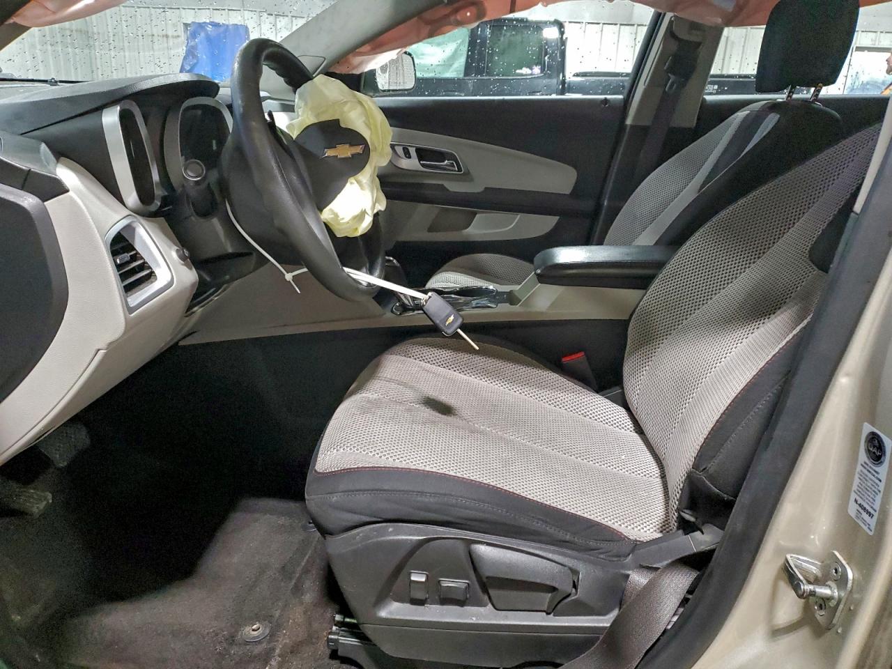 Chevrolet Equinox Ls Image 10