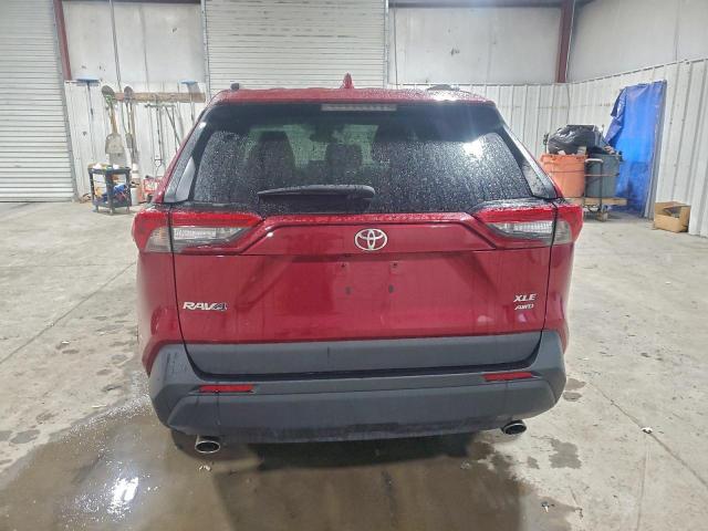 Toyota RAV4 Xle Image 3