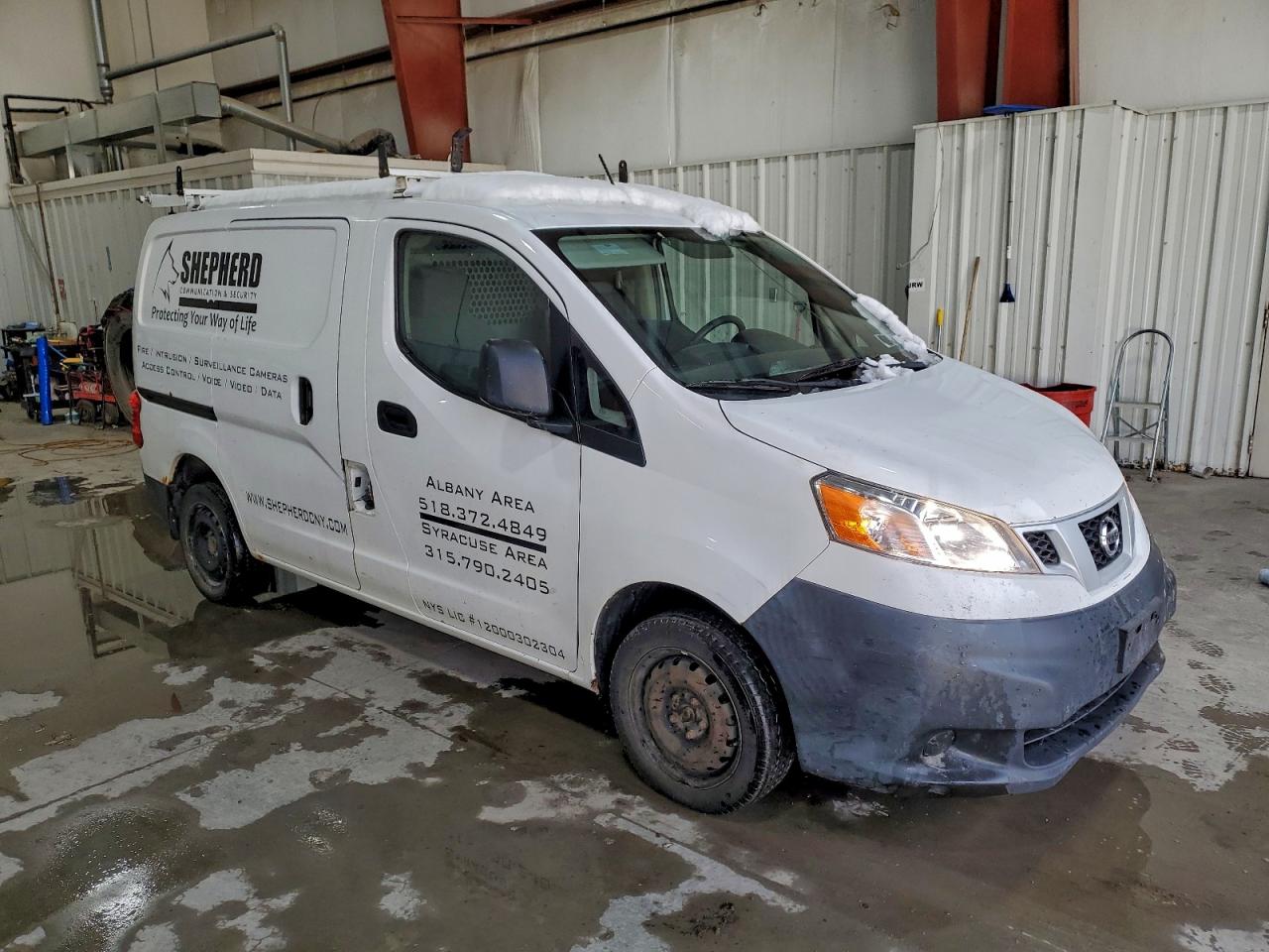 Nissan Nv 2.5s Image 4