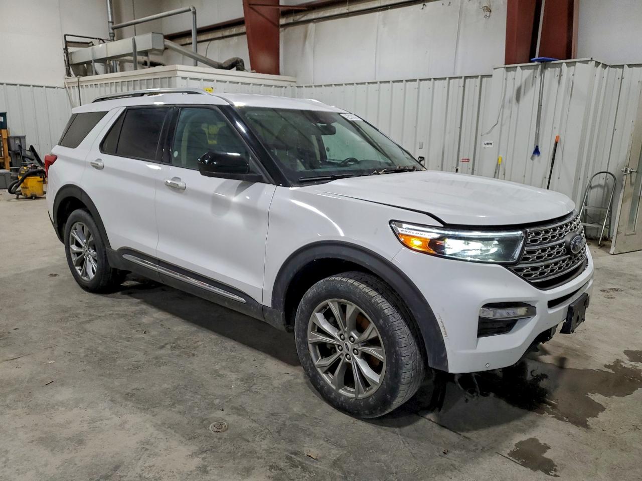 Ford Explorer Limited Image 7