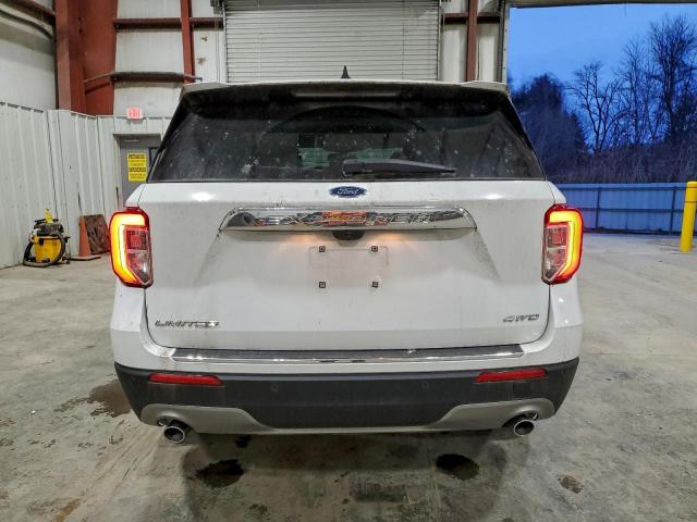 Ford Explorer Limited Image 5