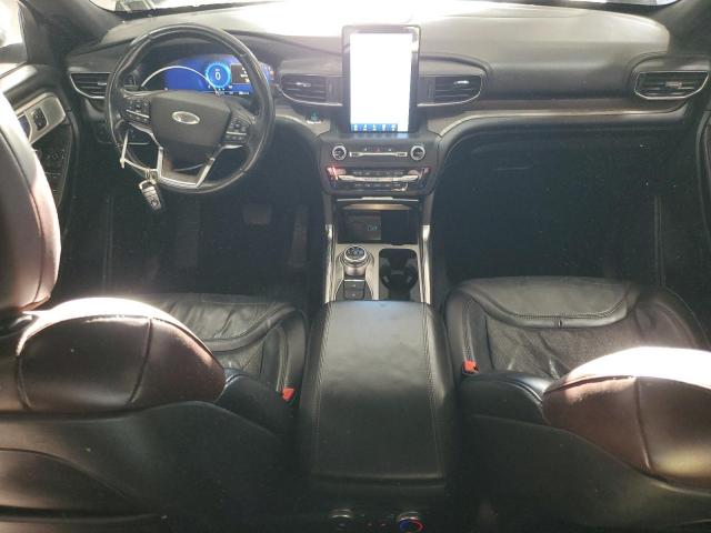 Ford Explorer Platinum Image 11
