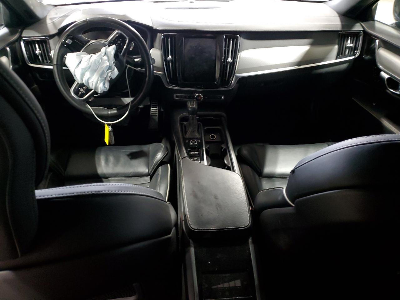 Volvo S90 T6 Ocean Race Image 3