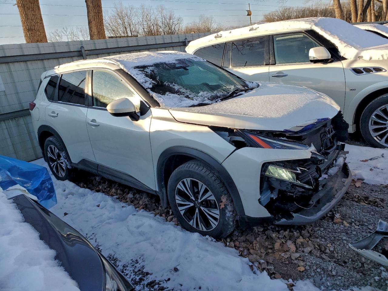 Nissan Rogue Sv Image 2