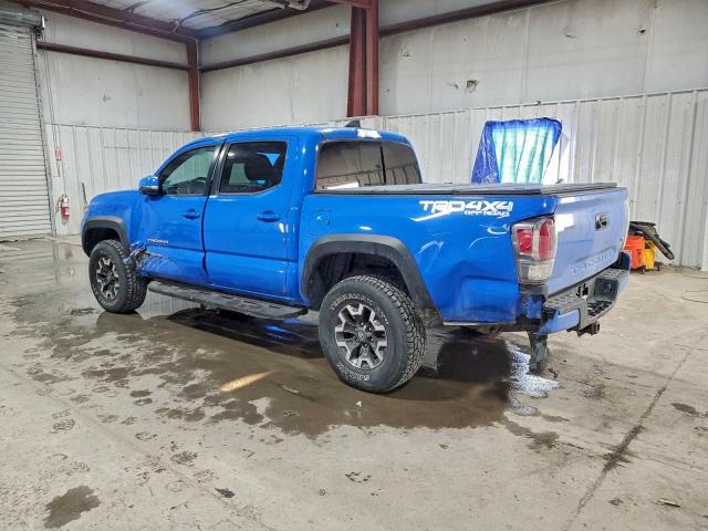 Toyota Tacoma Double Cab Image 2