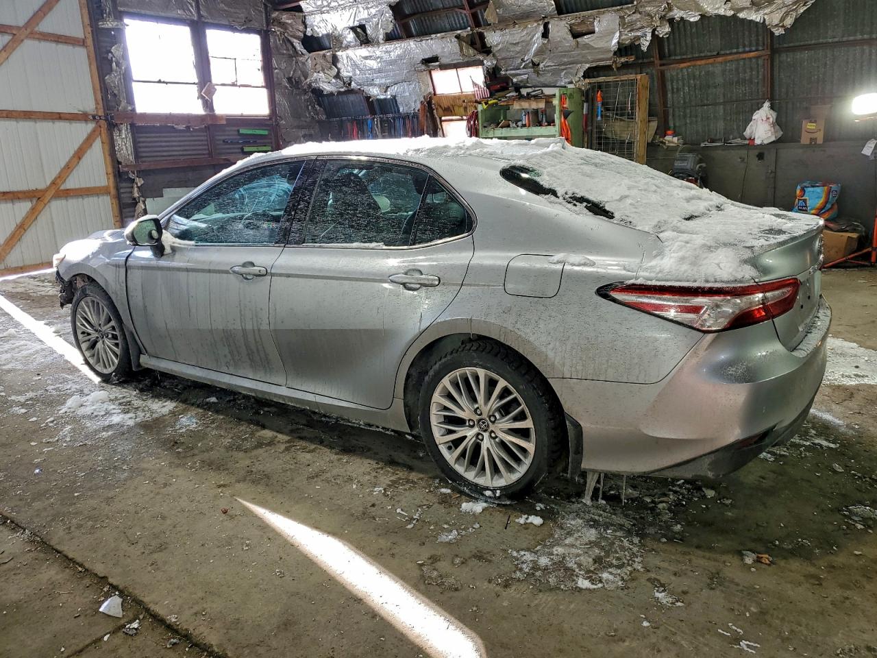 Toyota Camry Xle Image 7