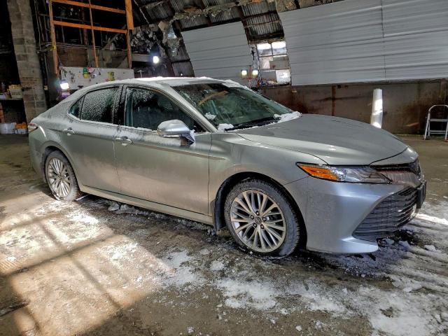 Toyota Camry Xle Image 4