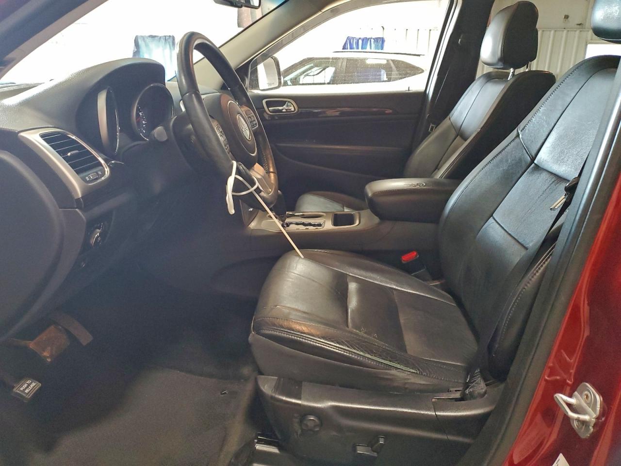 Jeep Grand Cherokee Laredo Image 10