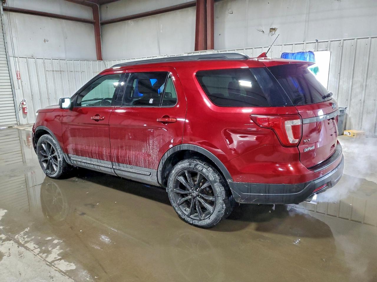 Ford Explorer Xlt Image 11