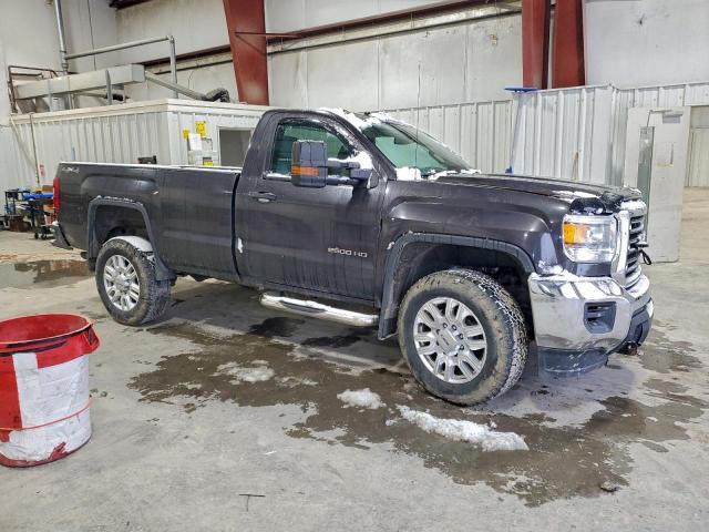 GMC Sierra K2500 Heavy Duty Image 3