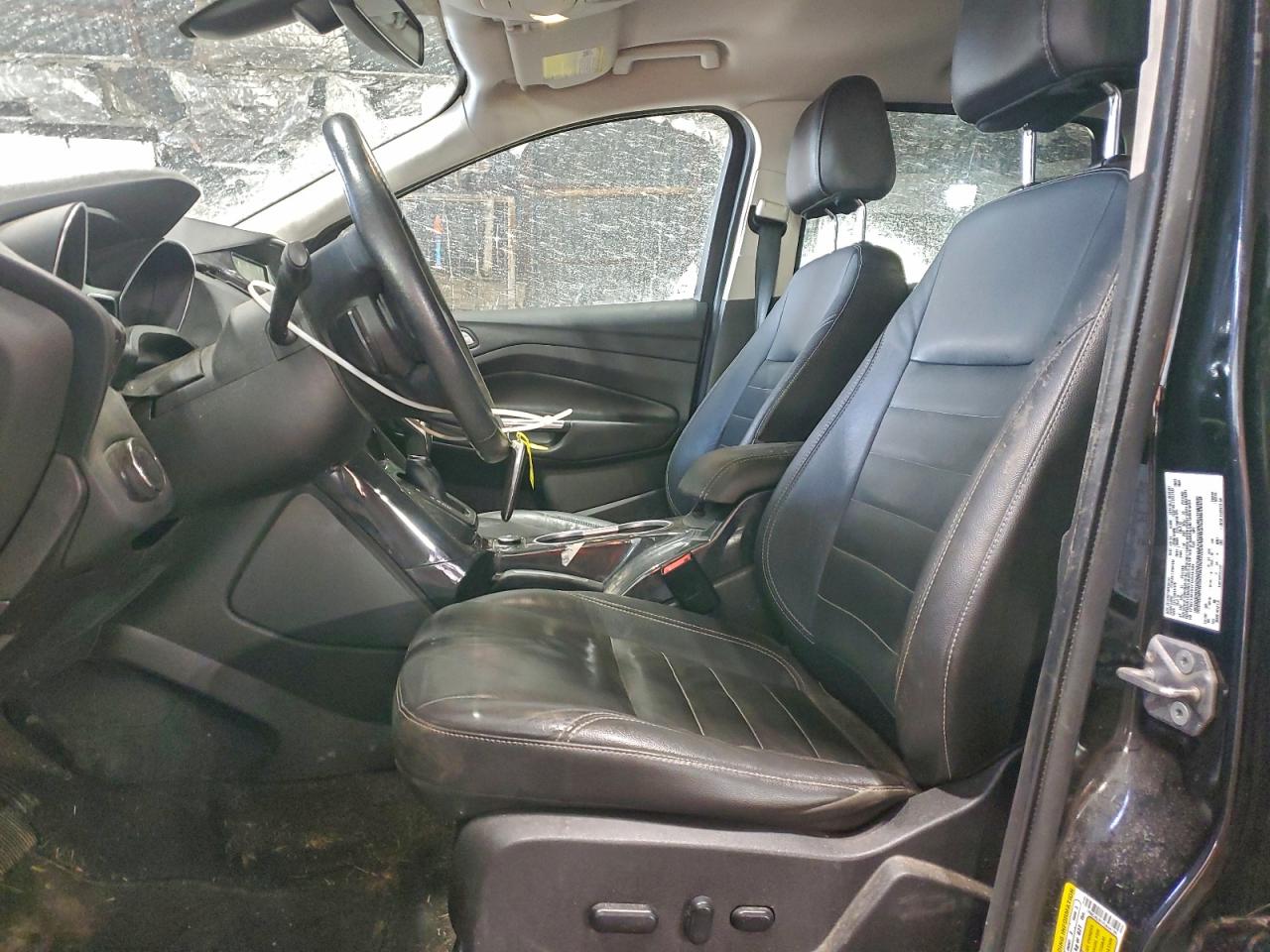 Ford Escape Titanium Image 10