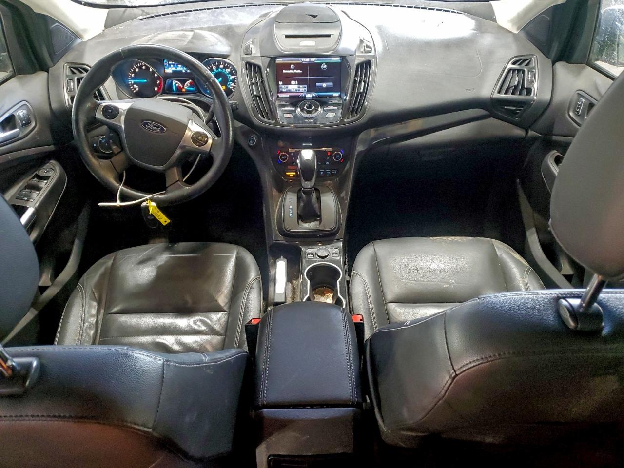 Ford Escape Titanium Image 7