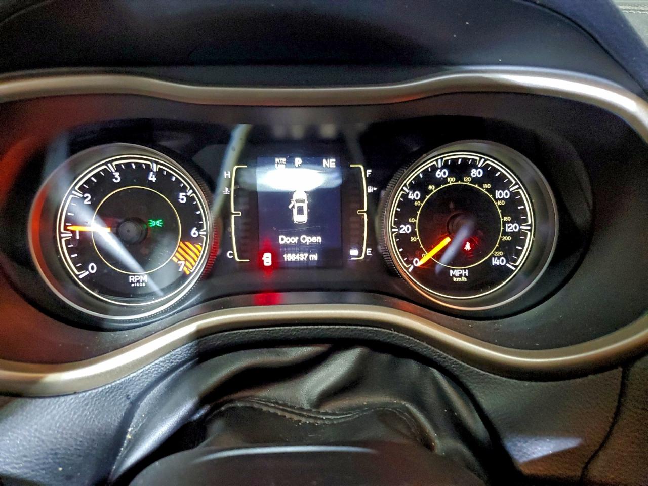 Jeep Grand Cherokee Latitude Image 12