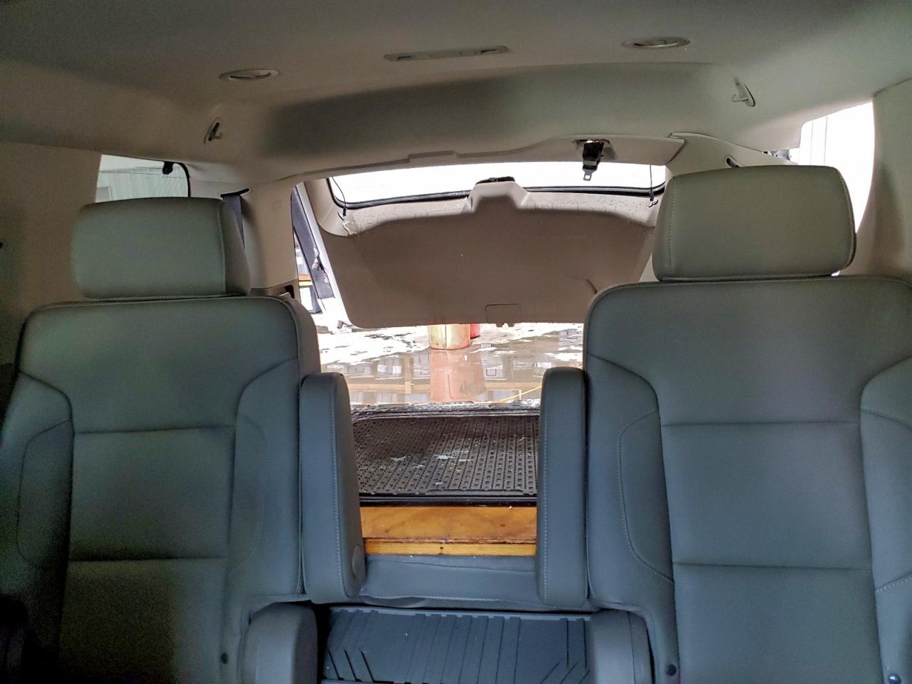 Chevrolet Tahoe K1500 Premier Image 8